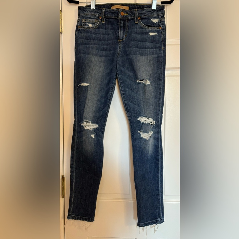 Women’s Joe’s Jeans “Skinny Ankle” Distressed Size 27